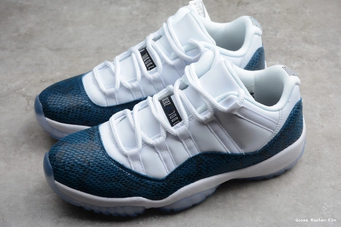 Navy 11 Blue Air Jordan CD6846-102 Snakeskin Low 0810